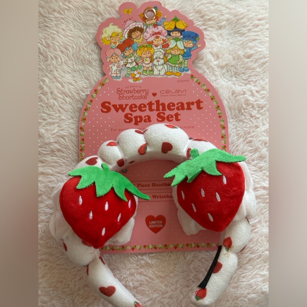 Strawberry Shortcake Sweetheart Spa Headband — Red, White & Green